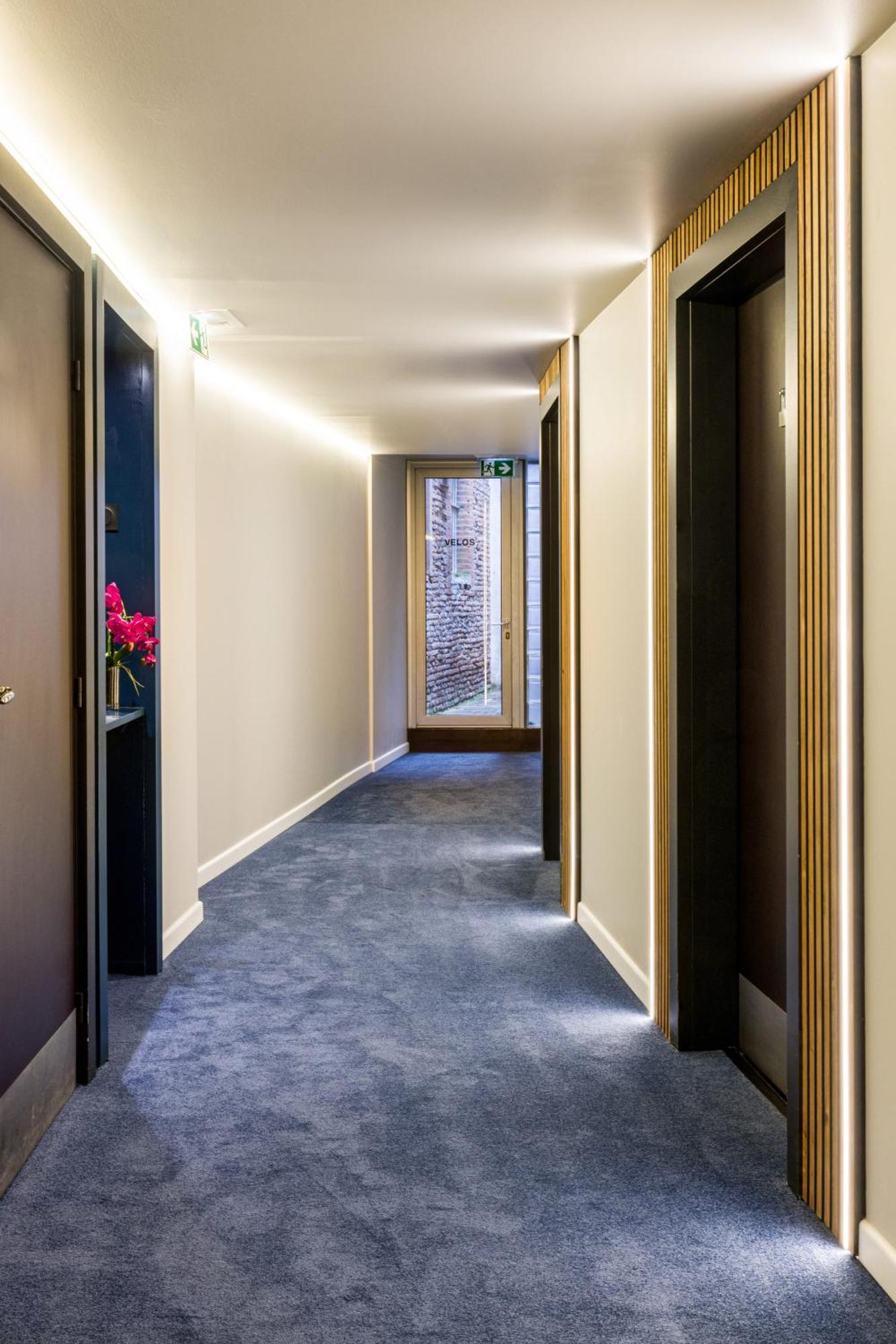 Ovyo Hotel Toulouse Exterior photo